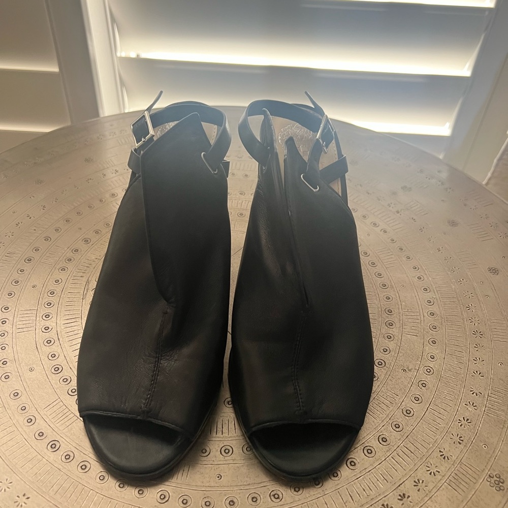 Vince Camuto
